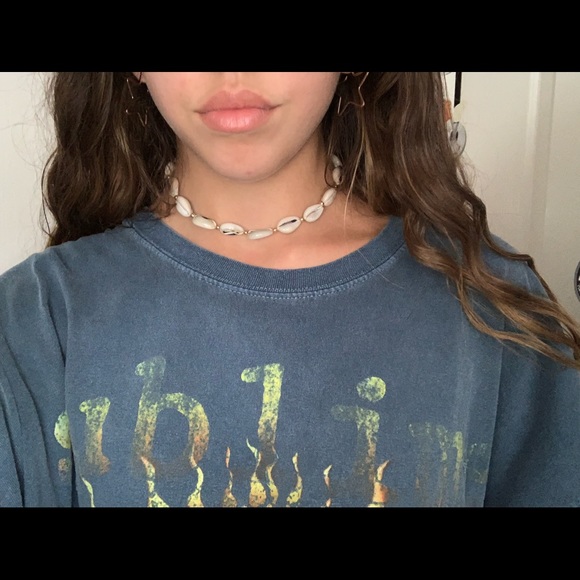 Shell choker - Picture 3 of 3